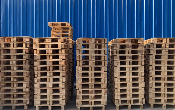 平凉木托盘摆放技巧